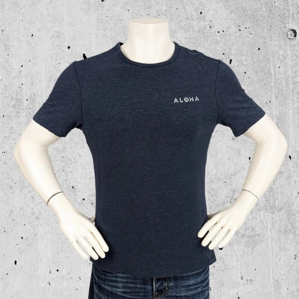 Rare Lululemon Aloha T Shirt Size Medium Tee Dark Blue